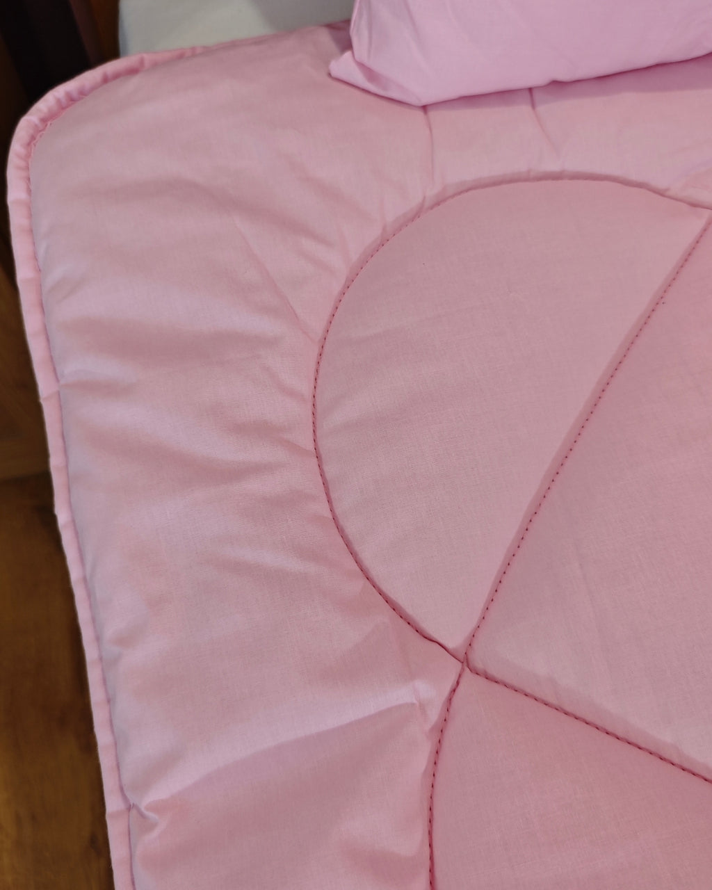Kołdra Bezposzewkowa Blankies (140x200) – Twoja oaza dobrego snu  - kolor - Jasny Róż